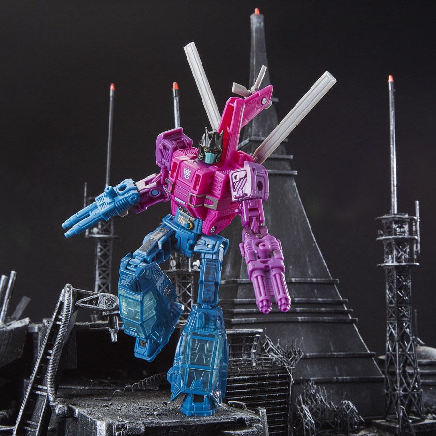 New Images WFC Spinster, Crosshairs, Astrotrain, Barricade